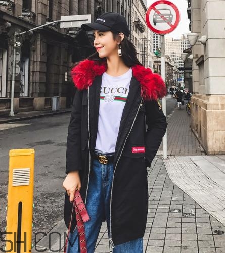 黑色派克服怎么搭配？黑色派克大衣搭配圖