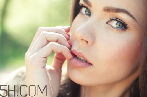 打水光針后洗臉要注意什么？打水光針有什么副作用？