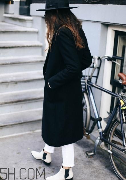 羊絨大衣搭配什么鞋子？羊絨大衣搭配鞋子圖片