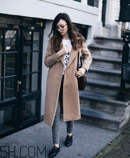 羊絨大衣搭配什么鞋子？羊絨大衣搭配鞋子圖片
