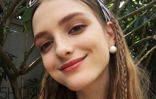 超聲波洗牙可以美白牙齒嗎？超聲波洗牙多少錢一次？