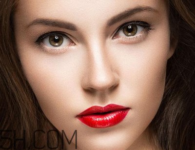 國產(chǎn)口紅排行榜10強(qiáng)2018 2018最火的十款口紅推薦 國產(chǎn)口紅排行榜10強(qiáng)2018 2018最火的十款口紅推薦