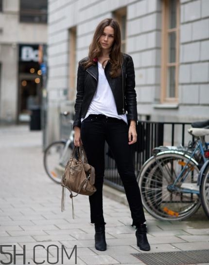 穿短靴怎么配衣服好看？短靴搭配什么上衣？