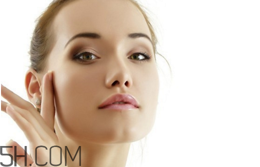 午睡不卸妝對皮膚危害大嗎？凡士林可以卸妝嗎？