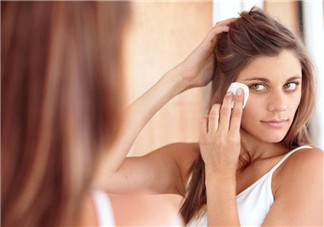 不卸妝睡覺的危害有哪些？好用的卸妝濕巾推薦