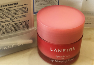 蘭芝夜間唇膜多久用一次？使用頻率