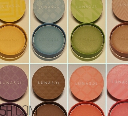 lunasol日月晶采2018情人節(jié)限定彩妝多少錢_有哪些 lunasol日月晶采2018情人節(jié)限定彩妝多少錢_有哪些