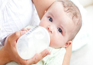 怎樣能減少寶寶吐奶情況？寶寶吐奶后要注意哪些問題？