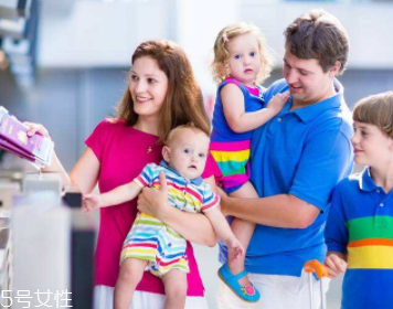 寶寶做飛機要注意些什么？寶寶旅游行李清單