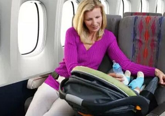 寶寶做飛機(jī)要注意些什么？寶寶旅游行李清單
