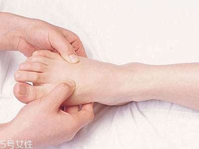 搓腳心的方法有哪些？常用第二種