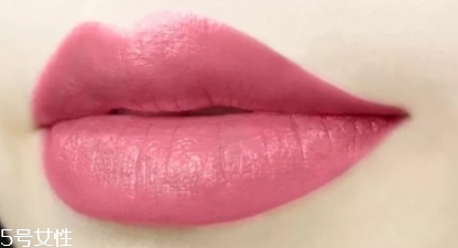 自然堂嘀嗒唇膏筆怎么用？教你按壓方法