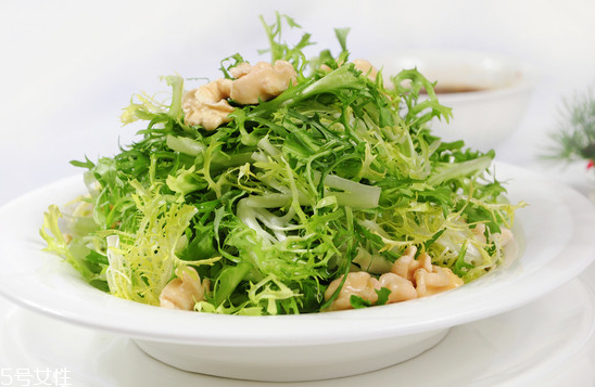 苦菊涼拌用開(kāi)水焯水嗎？苦菊涼拌才好吃