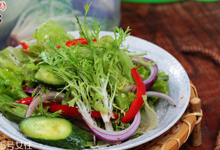 涼拌苦菊用的什么醬？涼拌苦菊的熱量比較低
