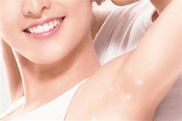 激光脫毛價(jià)格是多少？給你白花花的大腿和胳膊