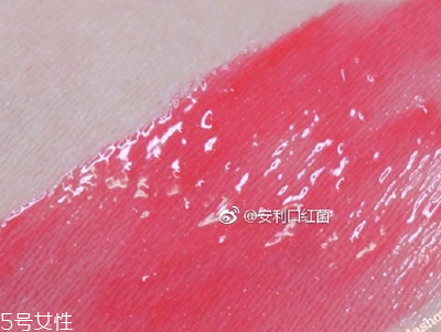 香奈兒唇釉738好看嗎？香奈兒唇釉738試色