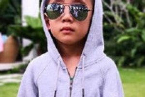 Jasper戴墨鏡，這樣扮酷讓孩子更自信！