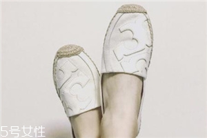 tory burch鞋子偏大嗎？香奈兒漁夫鞋平價(jià)替代