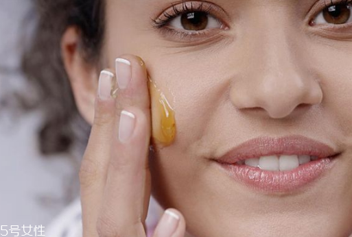 面霜早上用還是晚上用？面霜是深度護(hù)理肌膚