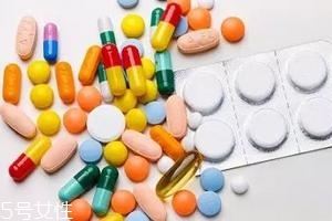 哪些藥不能用熱水送服？這8種要牢記