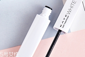 睫毛打底膏必須要用嗎？不一定對(duì)每個(gè)人有用