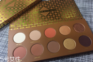 zoeva眼影多少錢？zoeva queens guard眼影盤試色