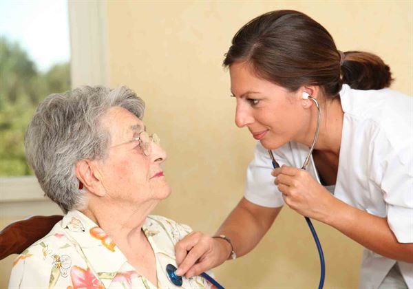 老人得了癌癥怎么安慰 3招穩(wěn)定情緒 老人得了癌癥怎么安慰 3招穩(wěn)定情緒