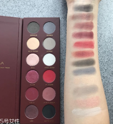 zoeva眼影多少錢？zoeva queens guard眼影盤試色