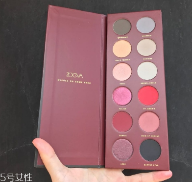 zoeva眼影多少錢？zoeva queens guard眼影盤試色