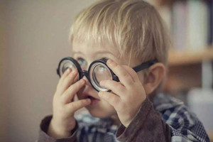 哪些因素會(huì)影響寶寶的視力？8大因素需注意