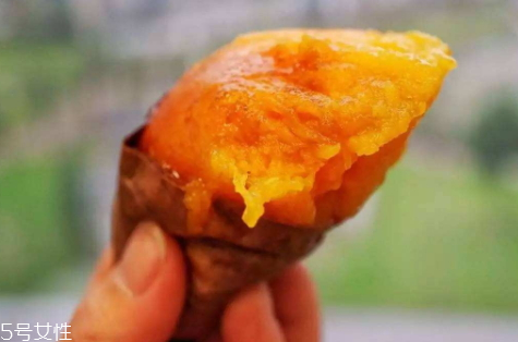 烤箱烤紅薯溫度和時(shí)間 教你烤出美味紅薯 烤箱烤紅薯溫度和時(shí)間 教你烤出美味紅薯