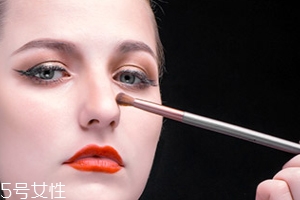 鼻影刷怎么用？鼻影的正確畫法