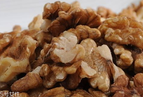 烤箱烤核桃仁時間溫度 烤箱烤核桃仁技巧 烤箱烤核桃仁時間溫度 烤箱烤核桃仁技巧