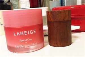 蘭芝唇膜吃進(jìn)去怎么辦？擁有水嫩嘴唇