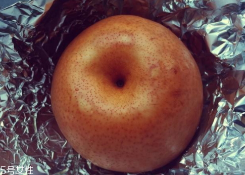 烤箱烤梨多長時(shí)間 烤箱烤梨的時(shí)間和溫度 烤箱烤梨多長時(shí)間 烤箱烤梨的時(shí)間和溫度