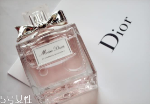 女士香水什么味道好？這6款香水親切又高級(jí)