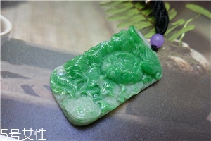 翡翠a貨是什么意思？千萬別誤解了