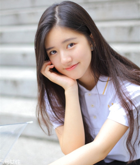 圓臉妹子適合什么發(fā)型？短發(fā)更能突顯氣質(zhì)