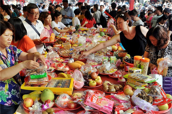 過年拜神怎樣拜說什么話 過年拜神怎樣拜說什么話