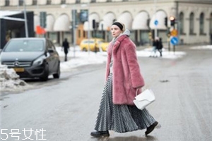 皮草下身搭配什么好看？這個冬天不怕冷