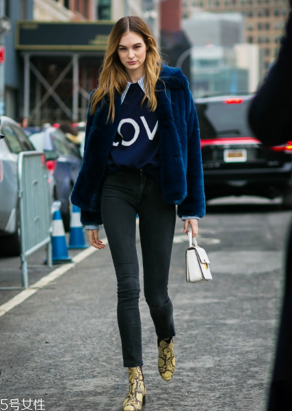 皮草下身搭配什么好看？這個冬天不怕冷