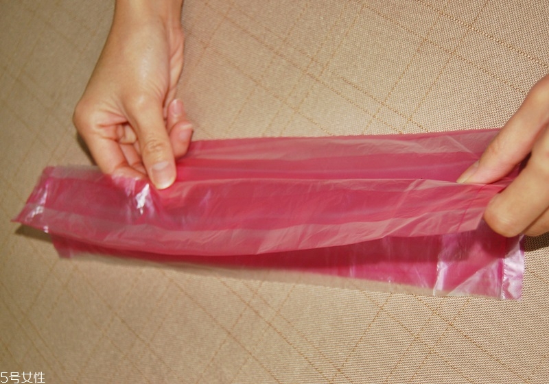 塑料袋收納妙招圖解 4個收納小技巧 塑料袋收納妙招圖解 4個收納小技巧