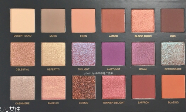 huda beauty沙漠盤(pán)色號(hào)試色 huda beauty沙漠盤(pán)色號(hào)試色