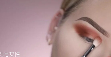 huda beauty沙漠盤怎么畫？油管大神一步步示范