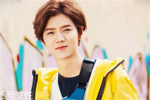 2018男生流行什么顏色的頭發(fā)？男生潮流發(fā)型