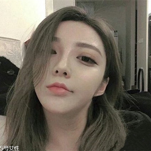 齊肩直發(fā)染什么顏色好看？簡單好看的齊肩發(fā)扎法