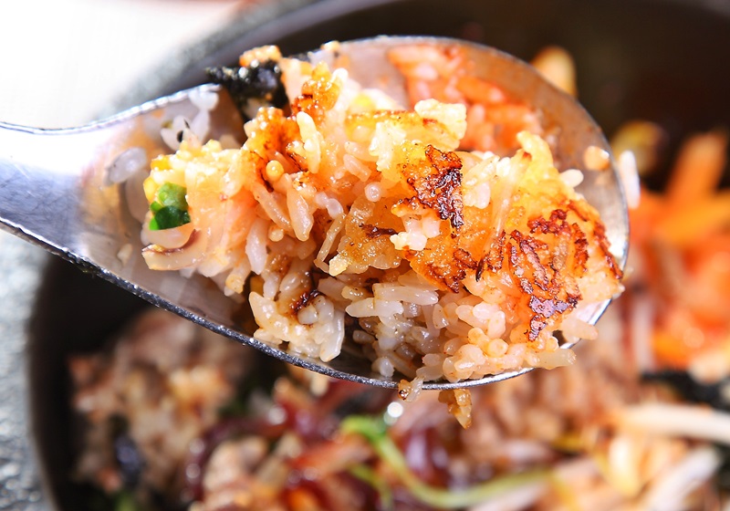 韓式石鍋拌飯怎么吃好吃 先了解由來 韓式石鍋拌飯怎么吃好吃 先了解由來