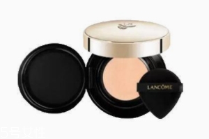 冬天適合用氣墊還是粉底液？冬天底妝和氣墊更配哦