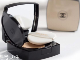 冬天適合用氣墊還是粉底液？冬天底妝和氣墊更配哦