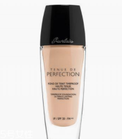 冬天用什么粉底不干？種草保濕型粉底